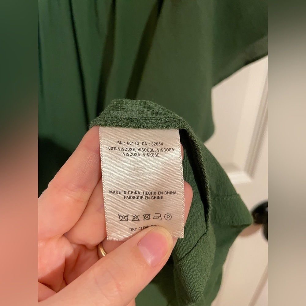 Maeve by Anthropologie Prato Flutter Sleeve Top in Green Size Small - Picture 7 of 7